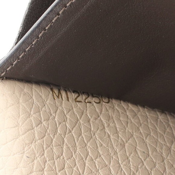 Louis Vuitton Beige Capucines Wallet Taurillon Portefeuille Long Bifold - Picture 5 of 7